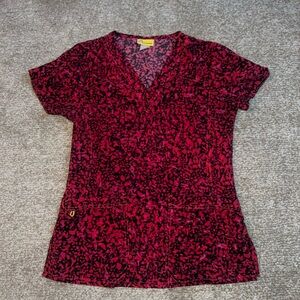WonderWink Red Pink and Black Speckled Dot Patterned Scrub Top size XS